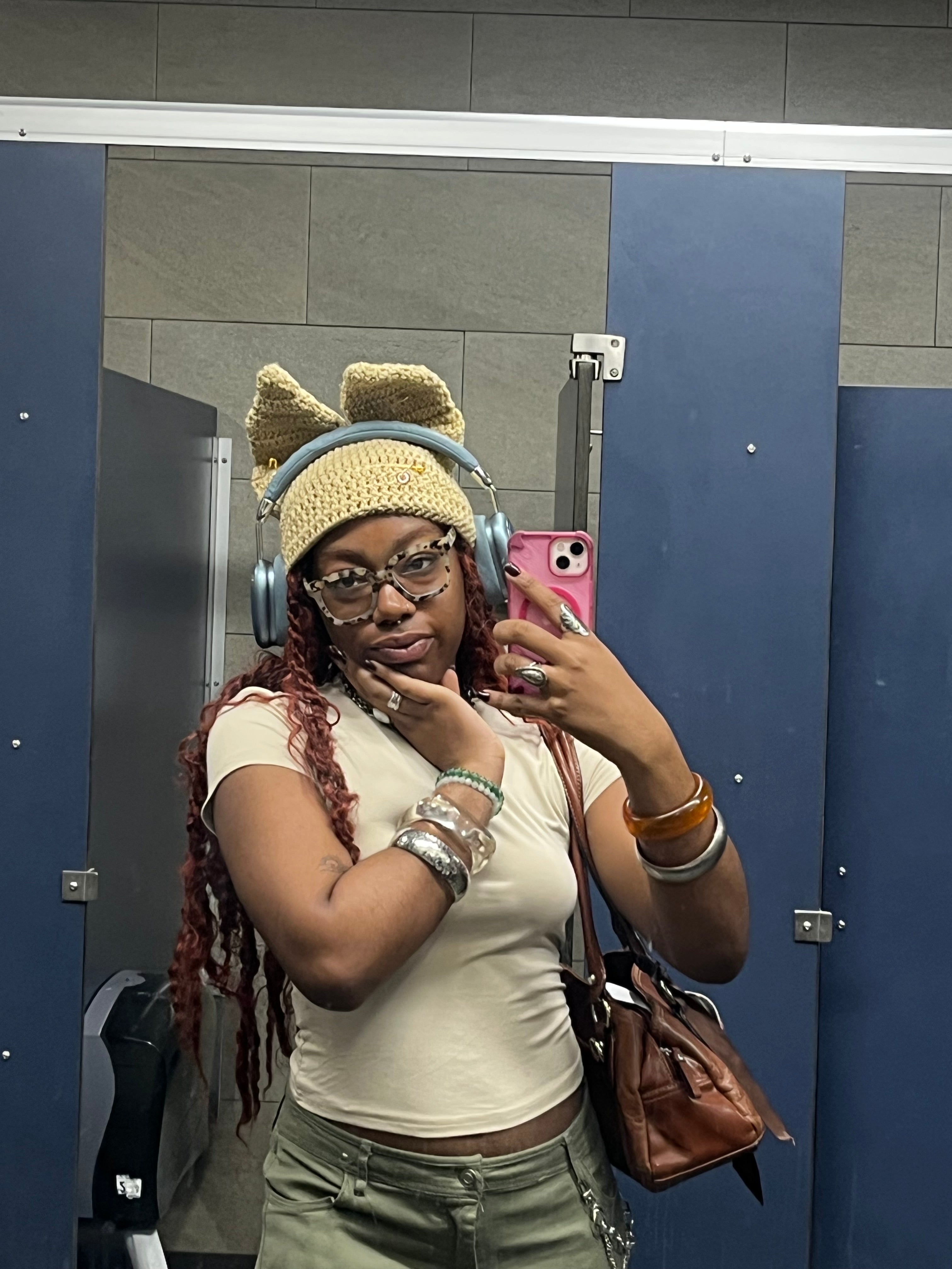 ⋆☕︎ ⋆✴︎˚｡⋆ • OATMEAL BUTTON BABY BEANIE ⋆☕︎ ⋆✴︎˚｡⋆ •