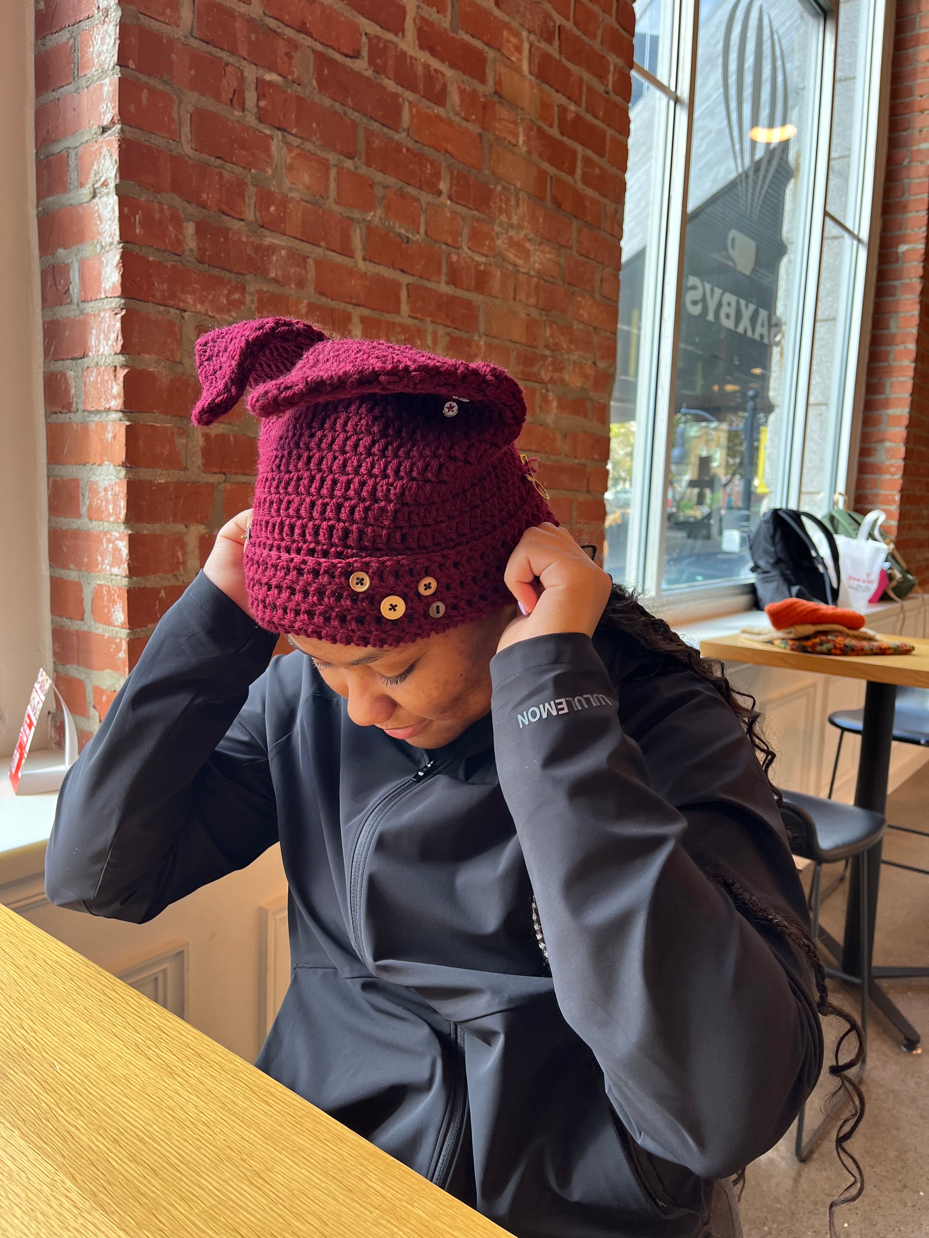 ⋆☕︎ ⋆✴︎˚｡⋆ • MAROON BUTTON BABY BEANIE ⋆☕︎ ⋆✴︎˚｡⋆ •